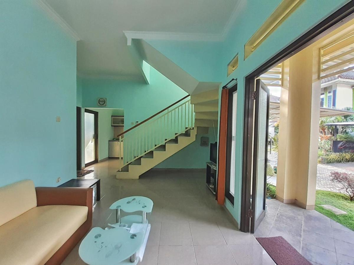 Villa 3 Bedroom Edelweis No. 7 Near Museum Angkut Бату Экстерьер фото