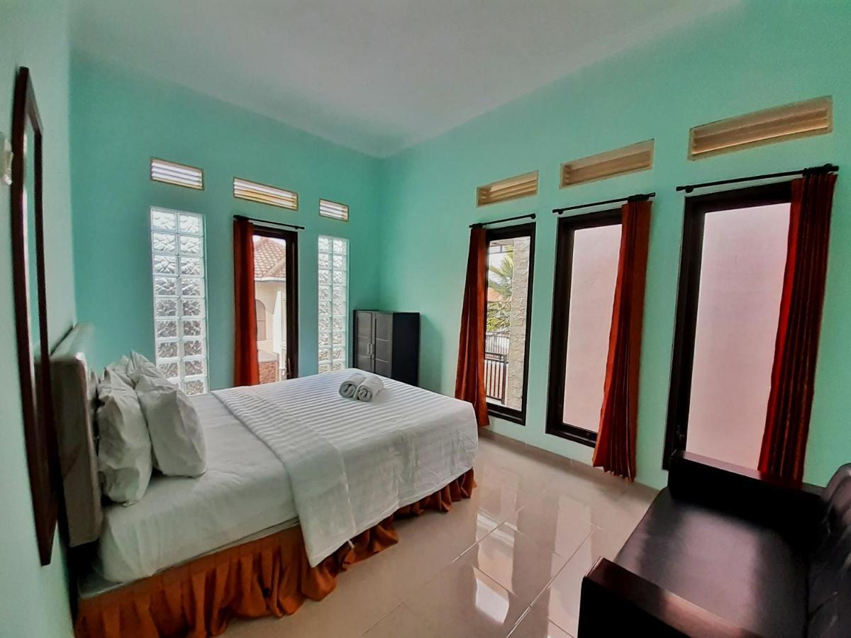 Villa 3 Bedroom Edelweis No. 7 Near Museum Angkut Бату Экстерьер фото